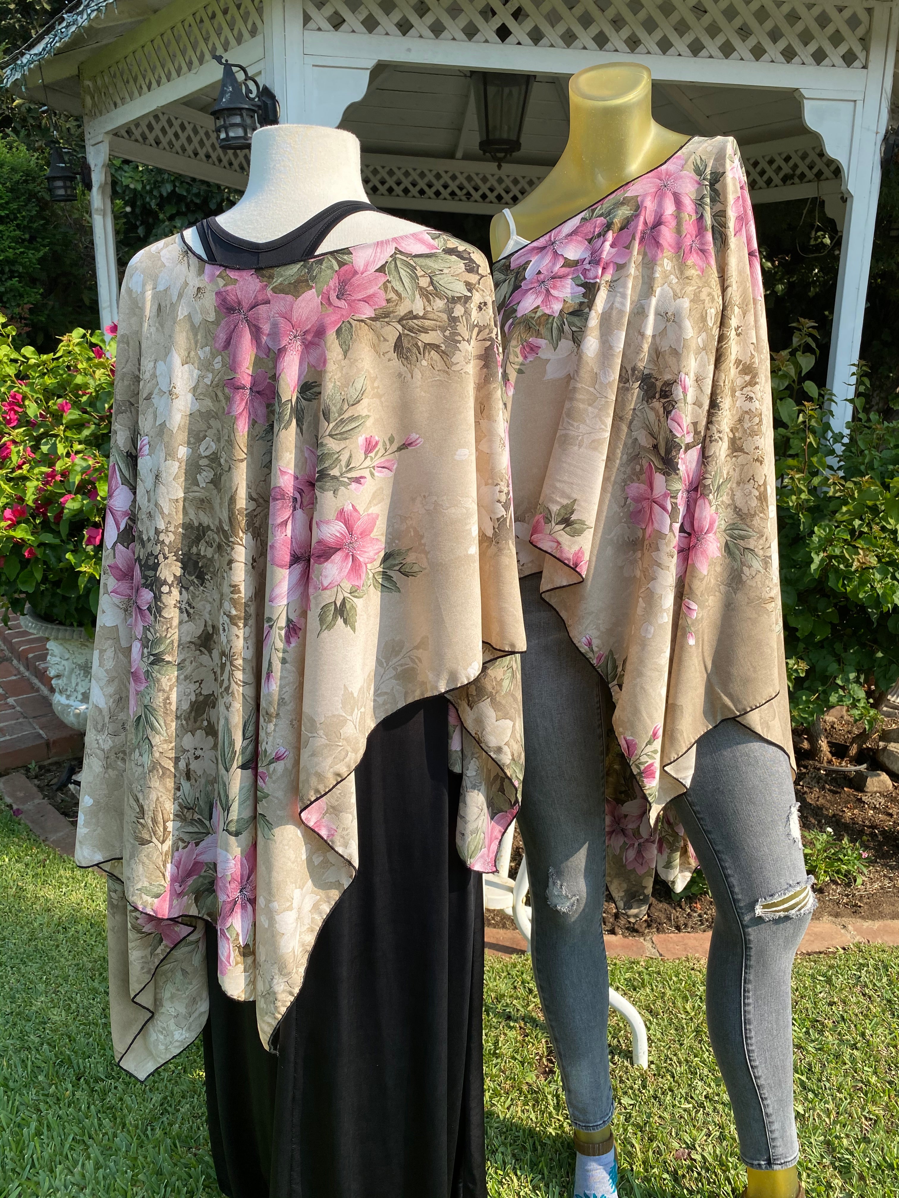 Taupe Decorated Gardens 51556